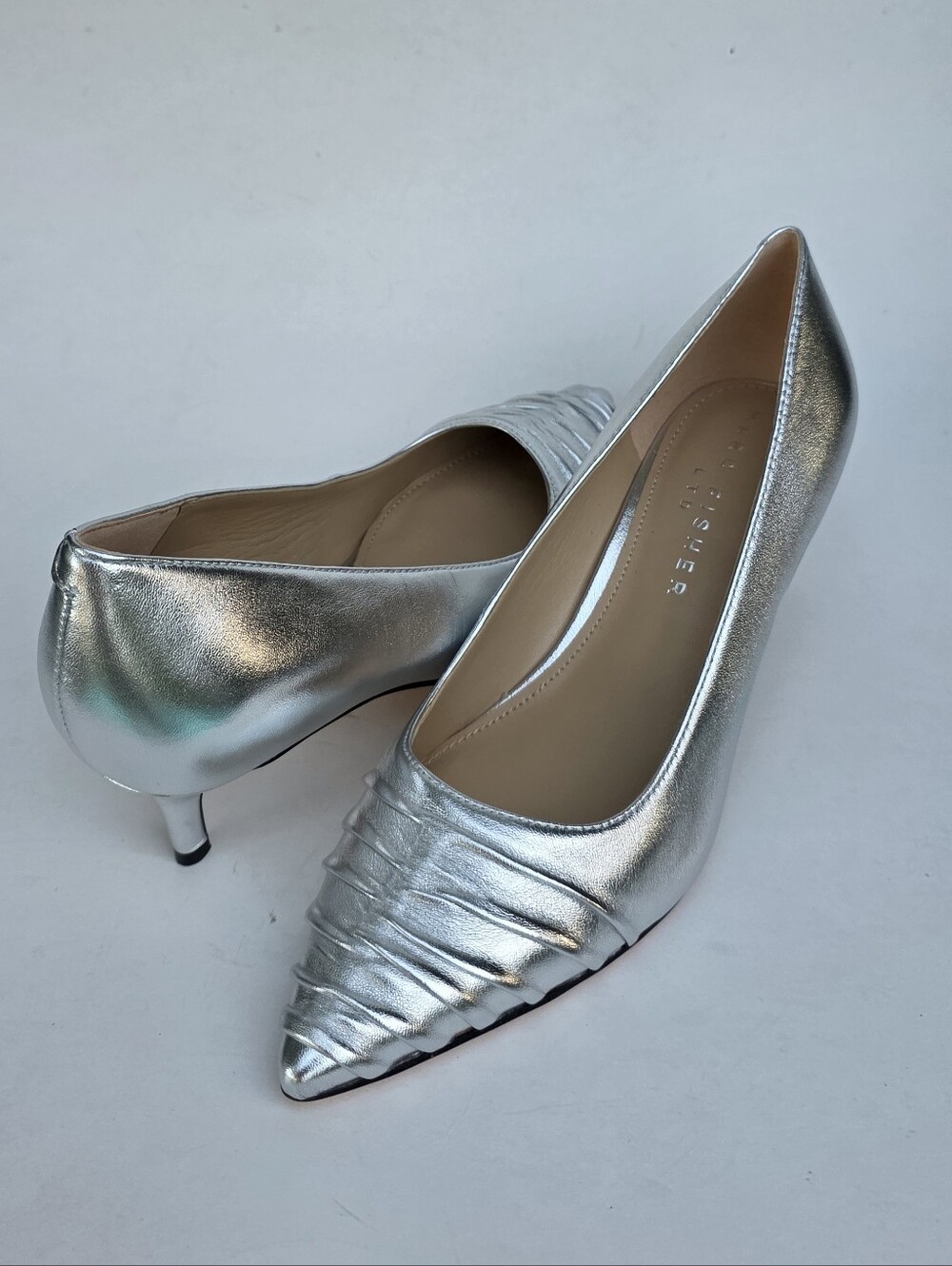 6.5M Marc Fisher LTD Paria Silver Leather Pumps Pointed Toe Kitten Heel New